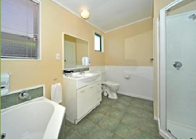 A'La Vista Motel Palmerston North Room photo